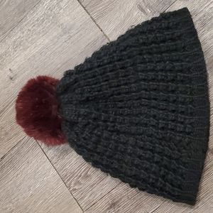 Anthropologie winter knit black pom hat with fleece lining